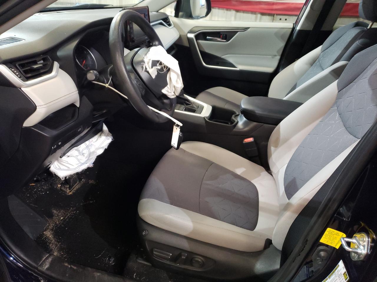 2022 TOYOTA RAV4 XLE VIN:2T3P1RFV0NW300305