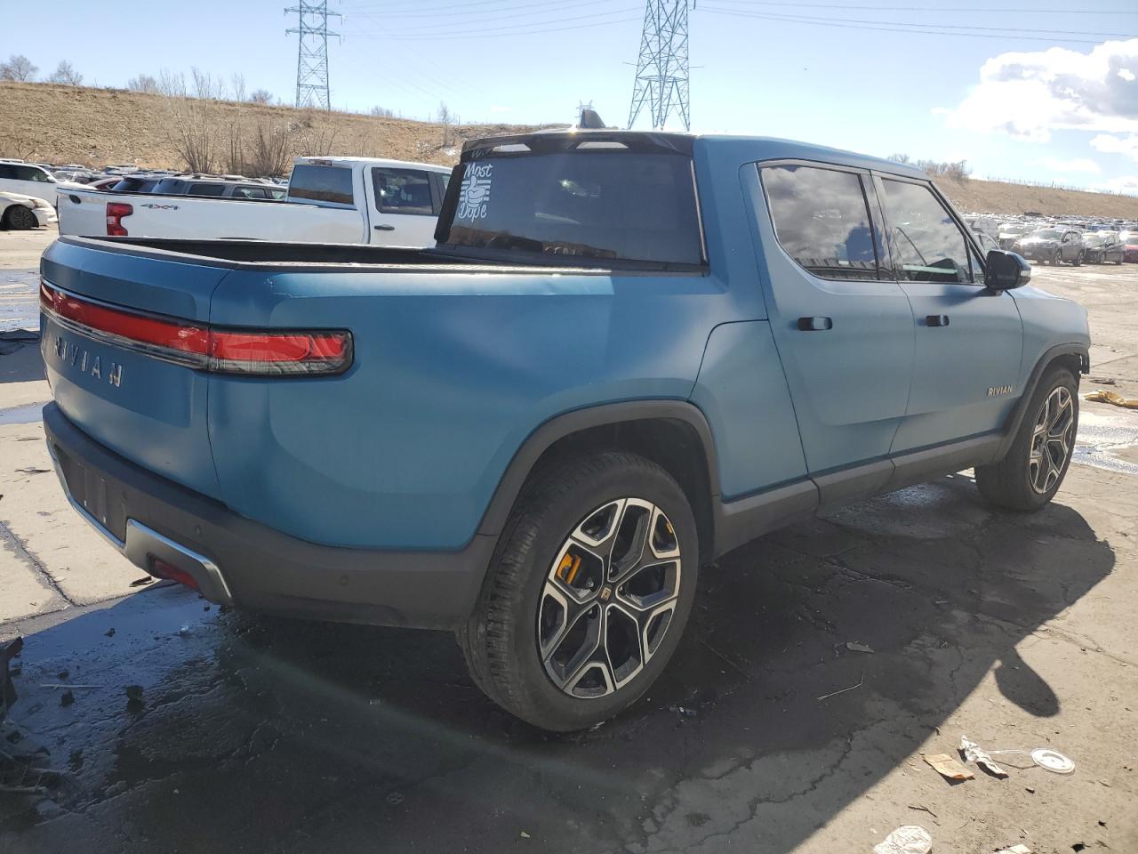 2022 RIVIAN R1T ADVENTURE VIN:7FCTGAAA0NN012904