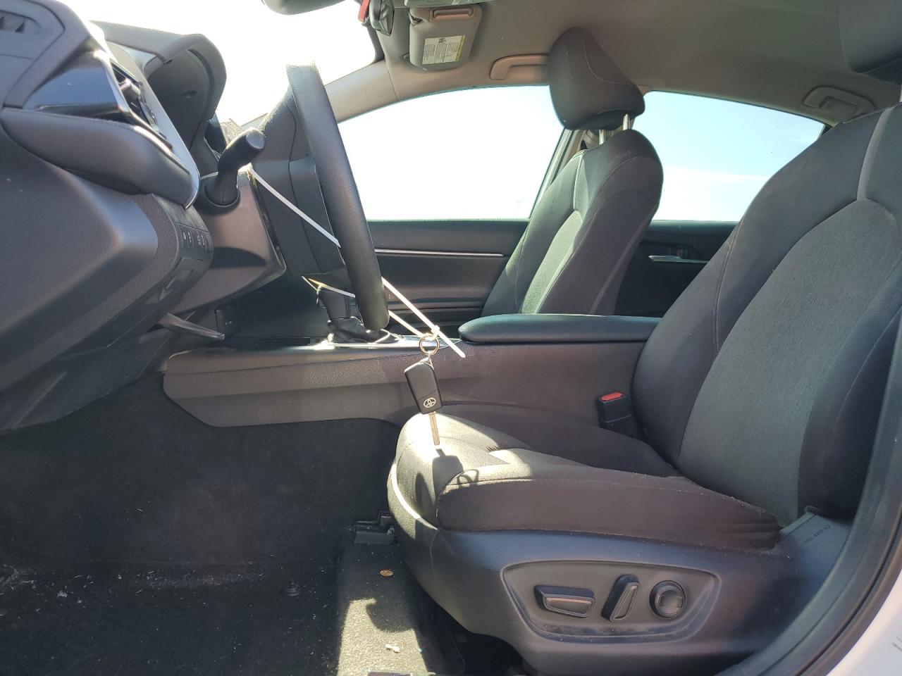 2022 TOYOTA CAMRY LE VIN:4T1C11AK8NU634037