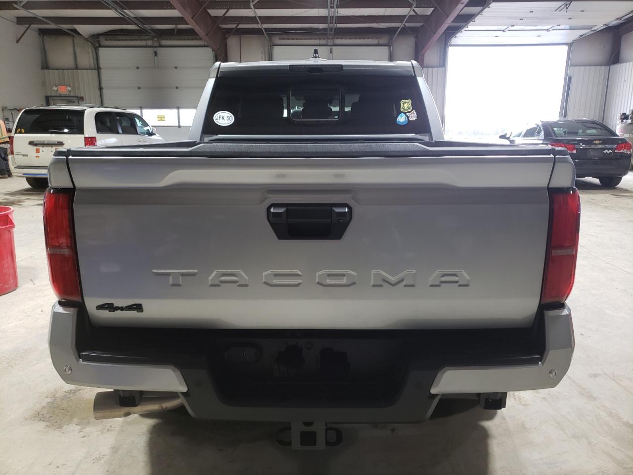 2024 TOYOTA TACOMA DOUBLE CAB VIN:3TMLB5JN4RM041692