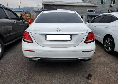 2017 Mercedes-Benz E 220 WDDZF0FB8HA217533 VIN:WDDZF0FB8HA217533