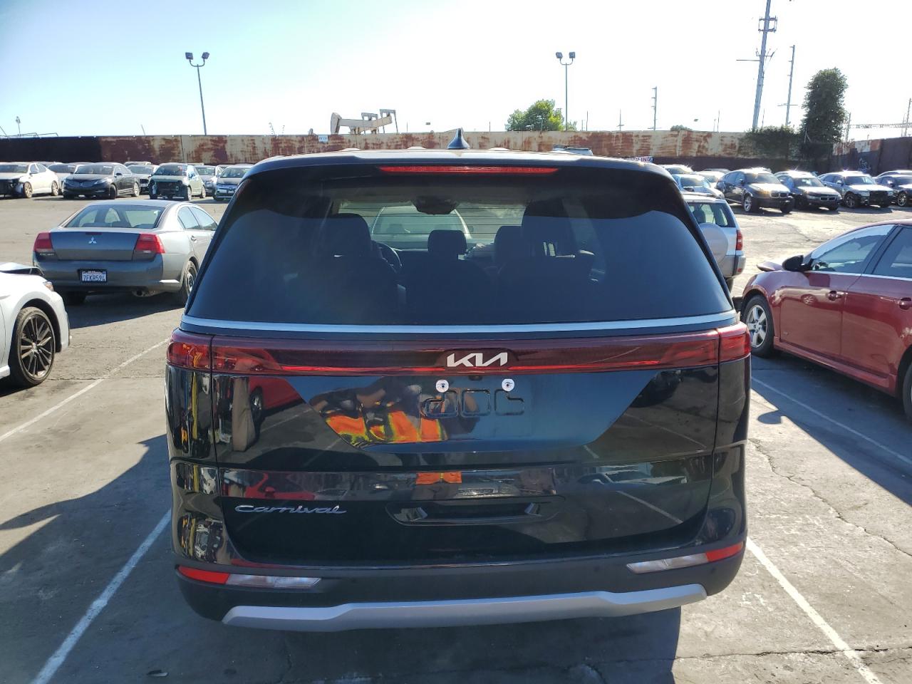 2022 KIA CARNIVAL LX VIN:KNDNB4H38N6104018