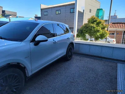 2015 Porsche Cayenne VIN:
