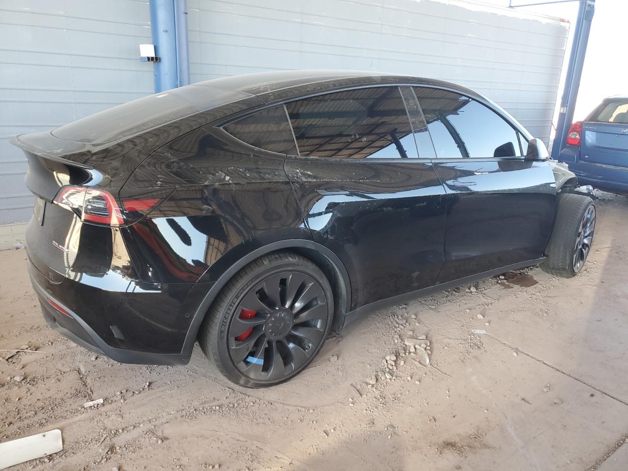 2022 TESLA MODEL Y  VIN:7SAYGDEF6NF395932