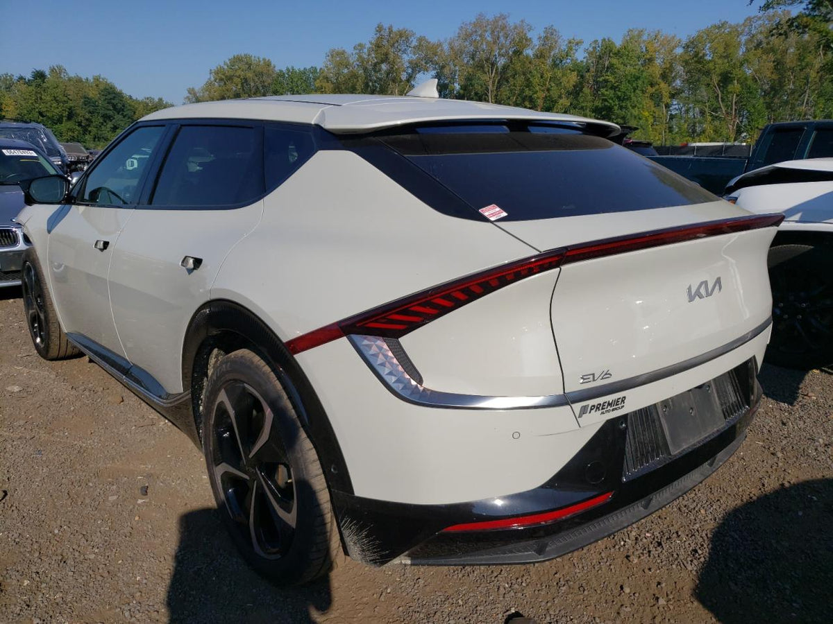 2022 KIA EV6 LIGHT VIN:KNDC3DLC5N5028615