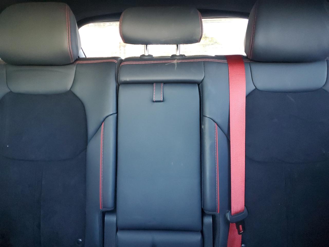 2022 GENESIS GV70 BASE VIN:KMUMCDTC6NU022071