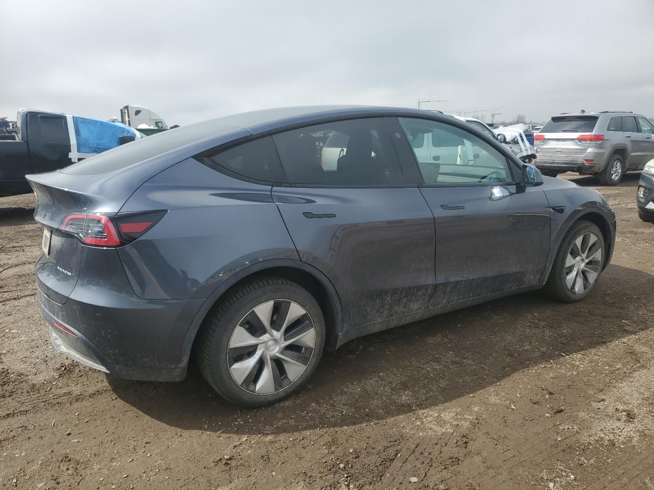 2023 TESLA MODEL Y  VIN:7SAYGDEE5PF836217