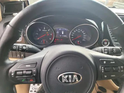 2017 Kia Carnival VIN: