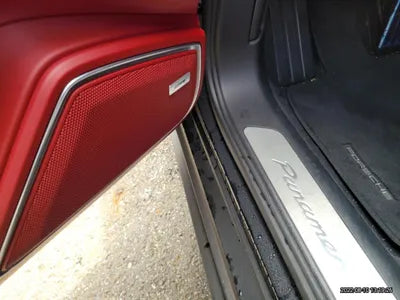 2018 Porsche Panamera VIN: