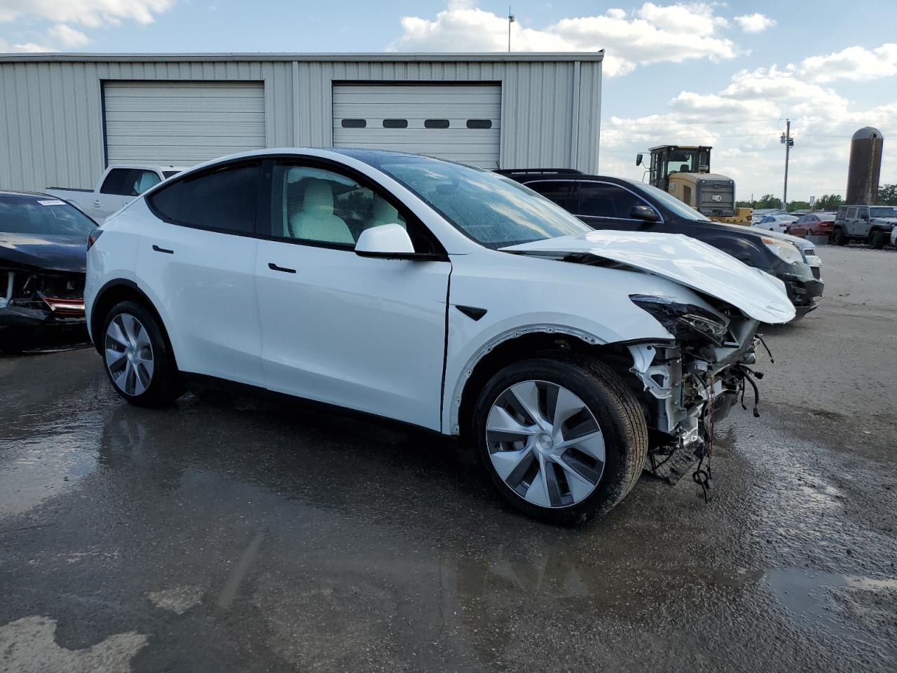 2023 TESLA MODEL Y  VIN:7SAYGDEEXPF633646