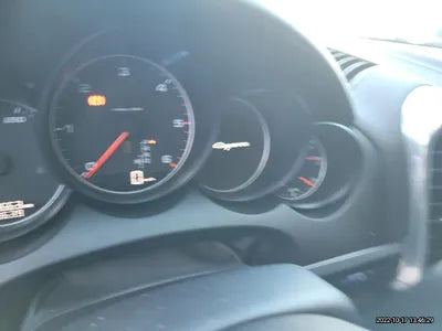 2015 Porsche Cayenne VIN: