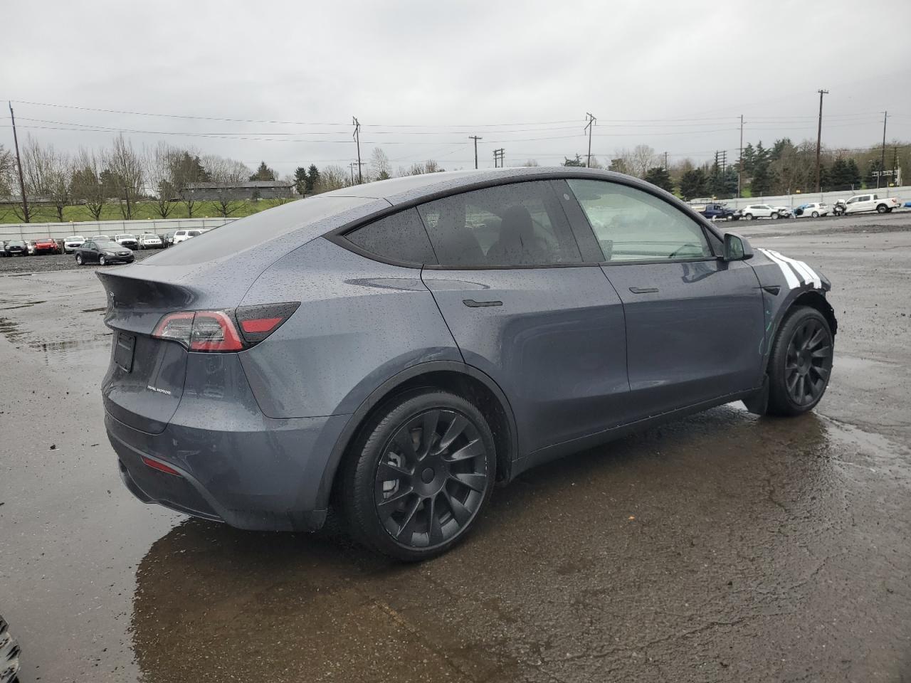 2023 TESLA MODEL Y  VIN:7SAYGDEE4PA070526