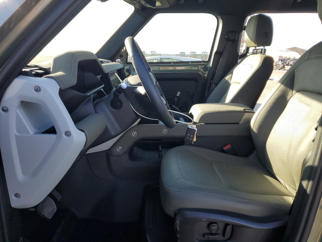 2024 LAND ROVER DEFENDER 110 S VIN:SALEJEEX9R2339436