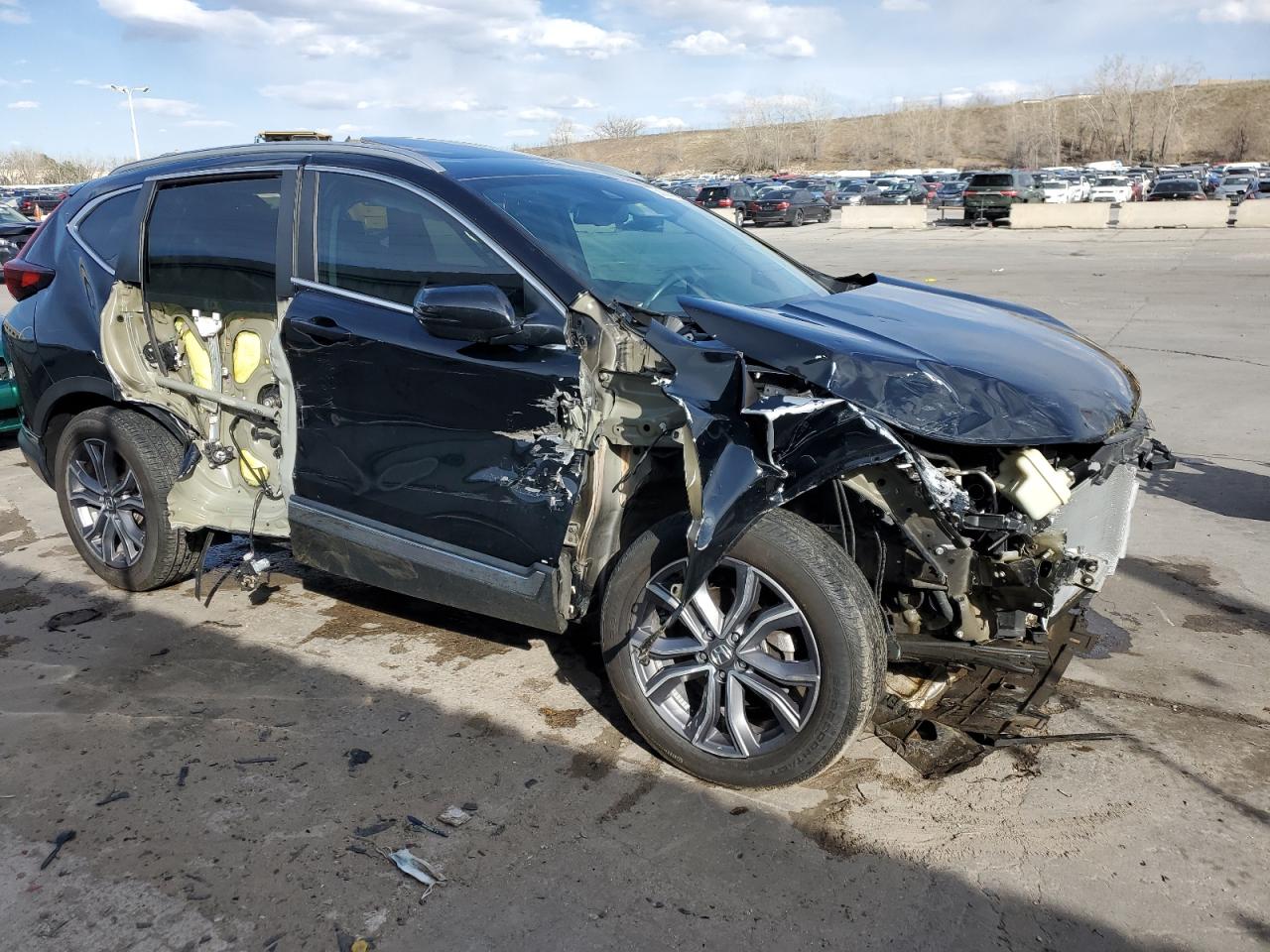 2022 HONDA CR-V TOURING VIN:2HKRW2H91NH610634
