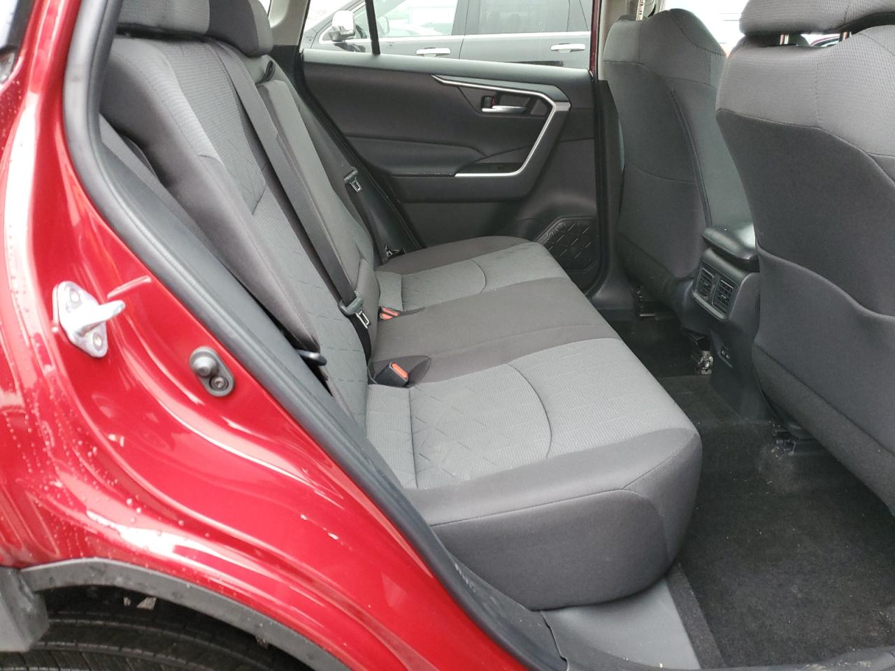 2024 TOYOTA RAV4 XLE VIN:2T3P1RFV4RW469149