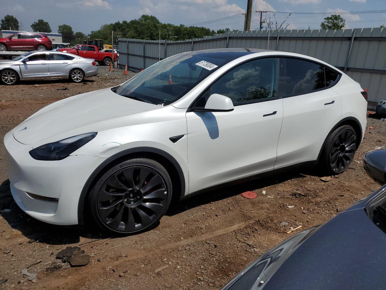 2022 TESLA MODEL Y  VIN:7SAYGDEF8NF382499