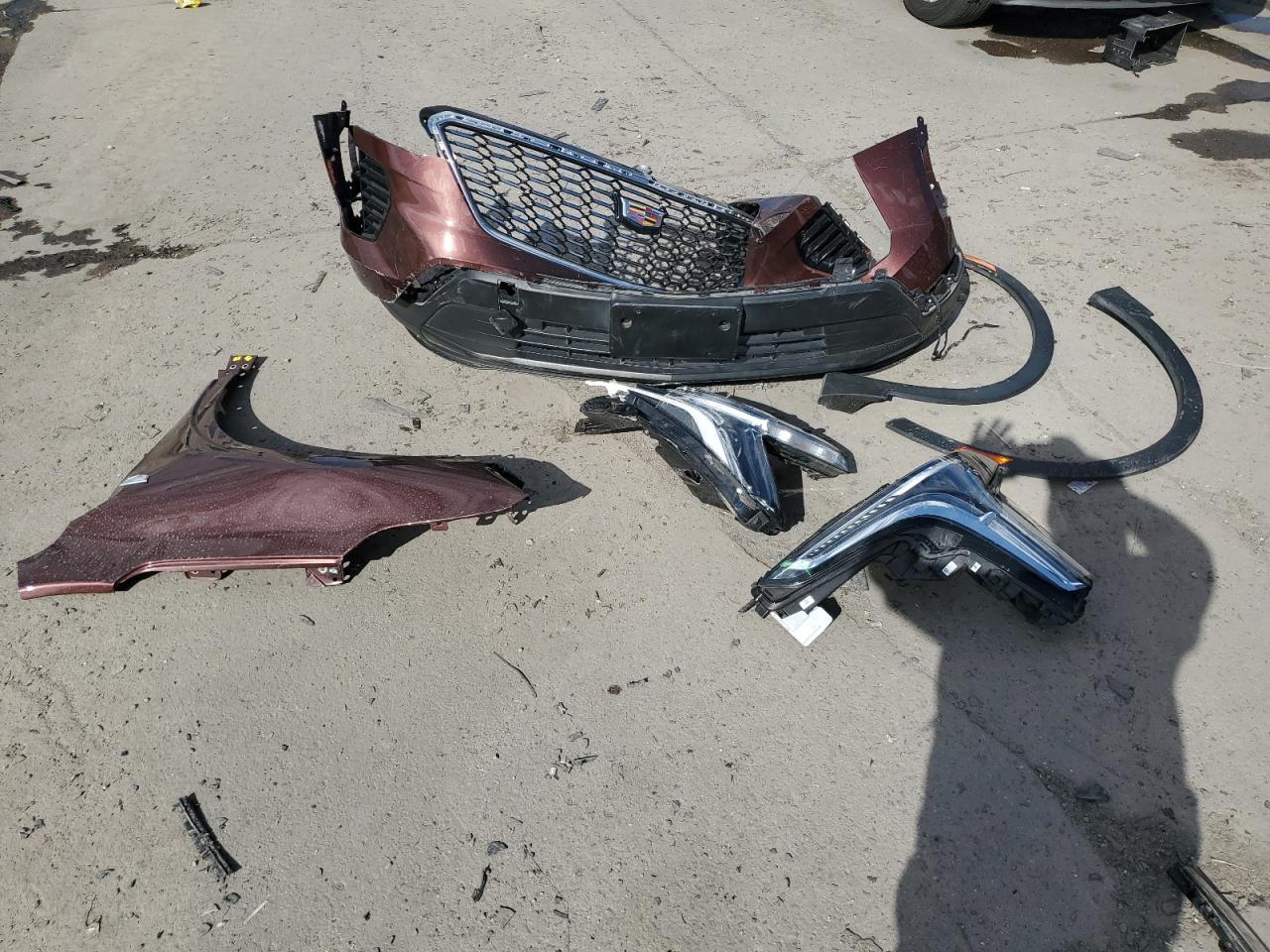 2022 CADILLAC XT4 LUXURY VIN:1GYAZAR46NF147282