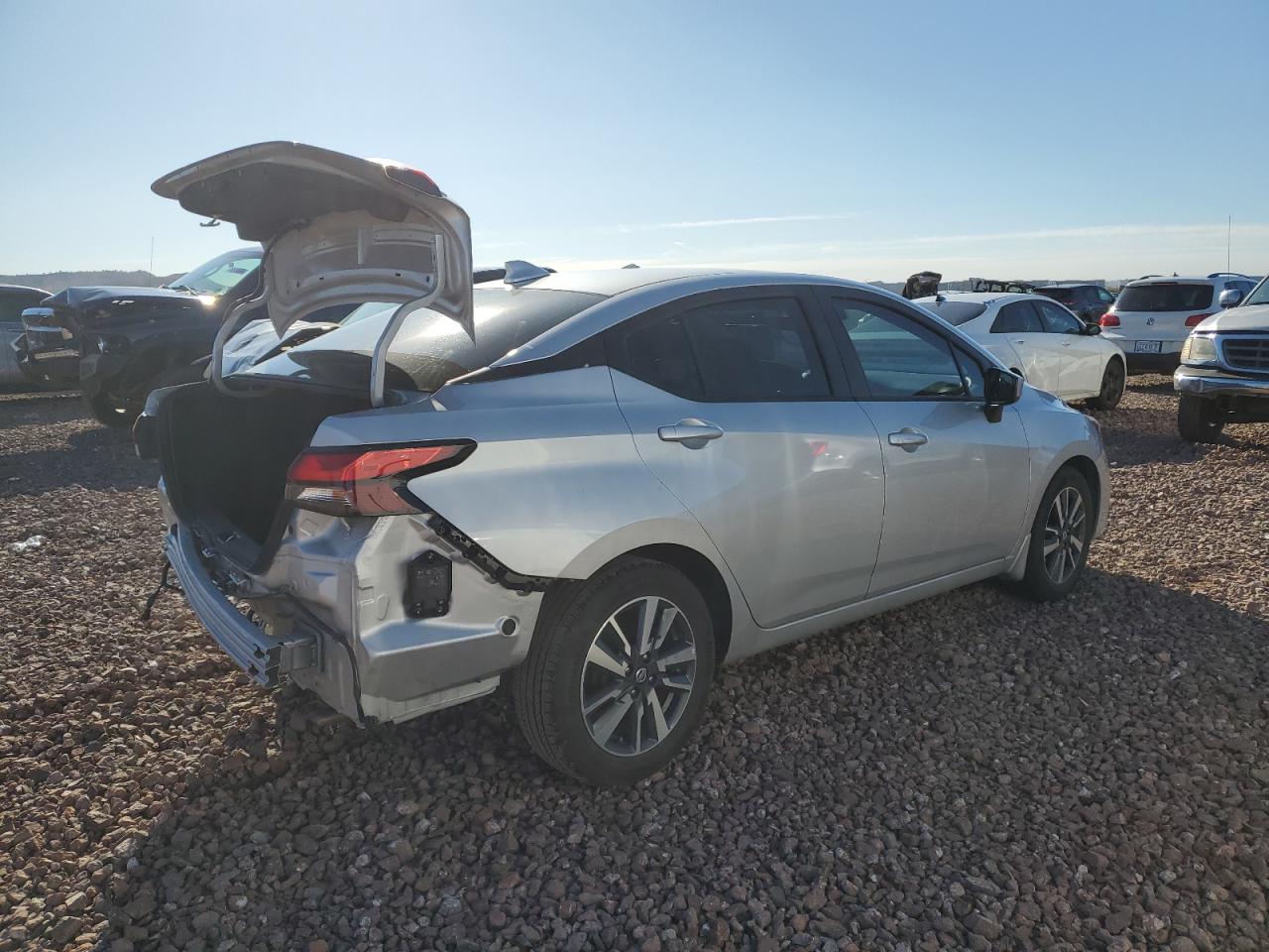 2022 NISSAN VERSA SV VIN:3N1CN8EV2NL837024