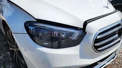 2021 Mercedes-Benz E 300 VIN: