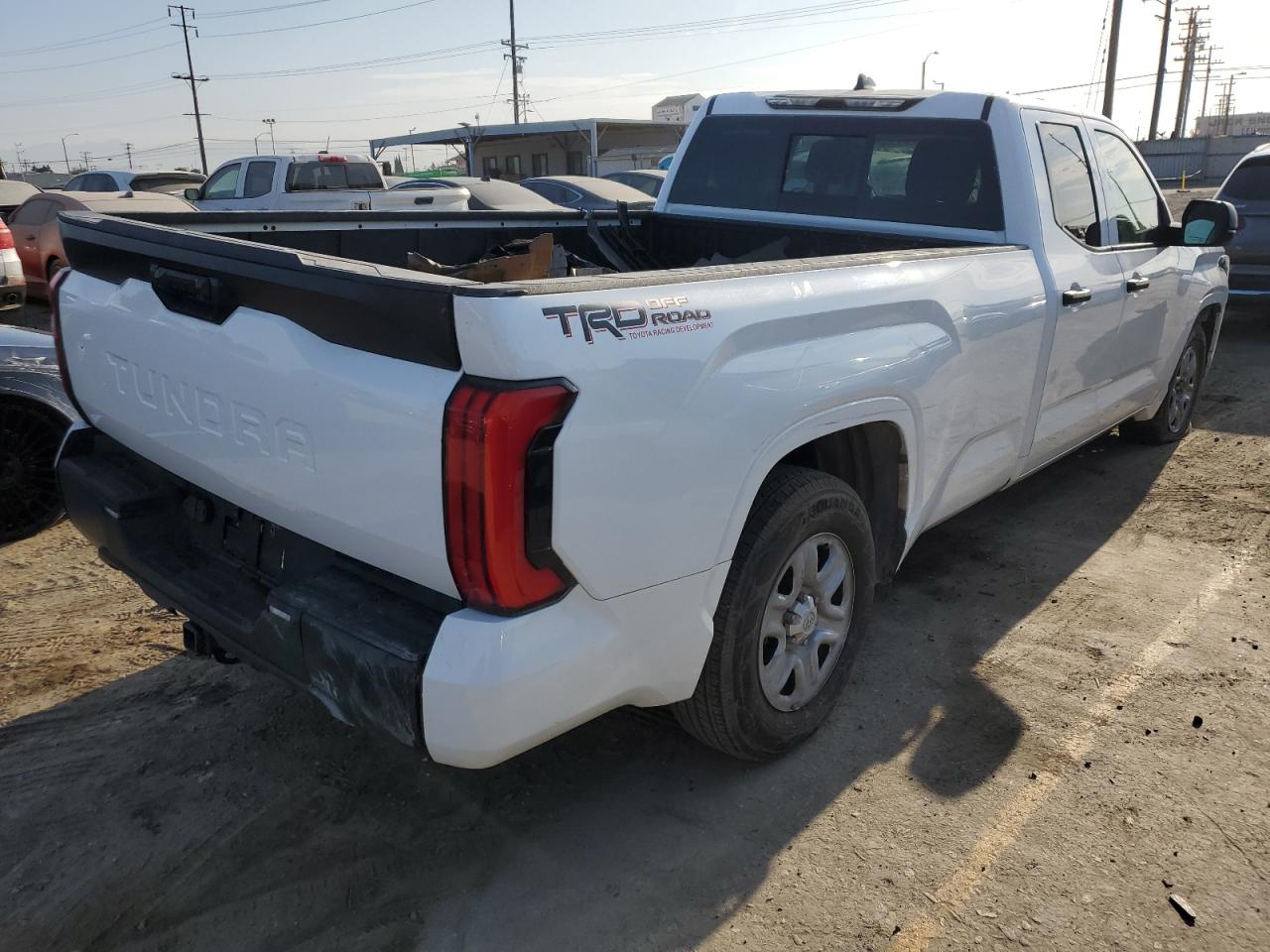 2022 TOYOTA TUNDRA DOUBLE CAB SR VIN:5TFKB5CD8NX001040