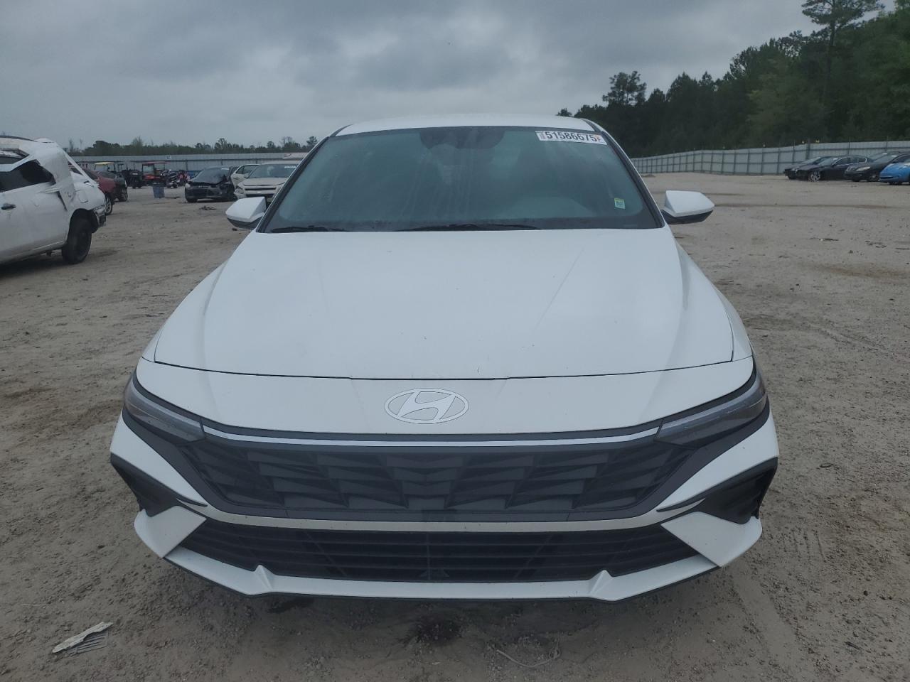 2024 HYUNDAI ELANTRA SEL VIN:KMHLM4DG7RU682618