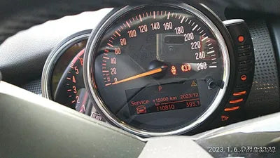 2015 MINI Cooper VIN: