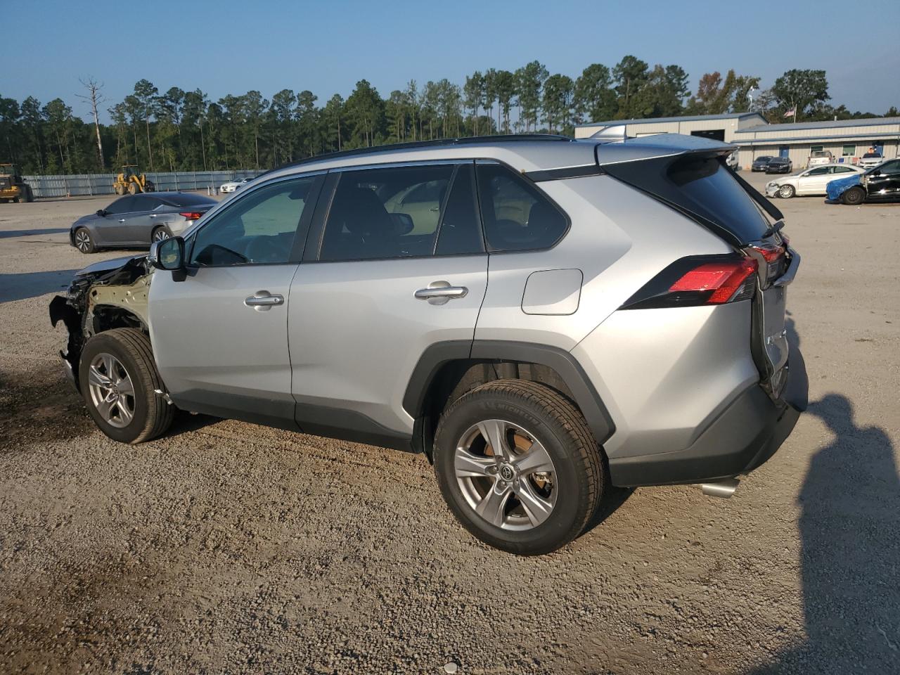 2022 TOYOTA RAV4 XLE VIN:2T3W1RFV3NW189728