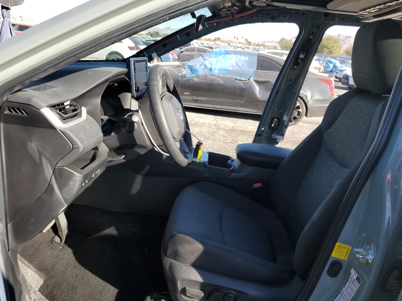 2022 TOYOTA RAV4 XLE VIN:2T3W1RFV3NW194685