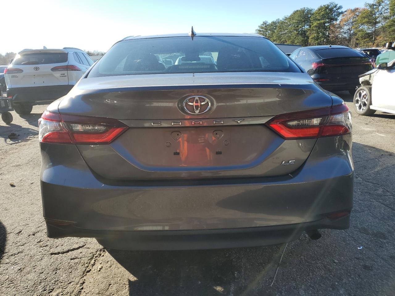 2022 TOYOTA CAMRY LE VIN:4T1C11AK1NU032905