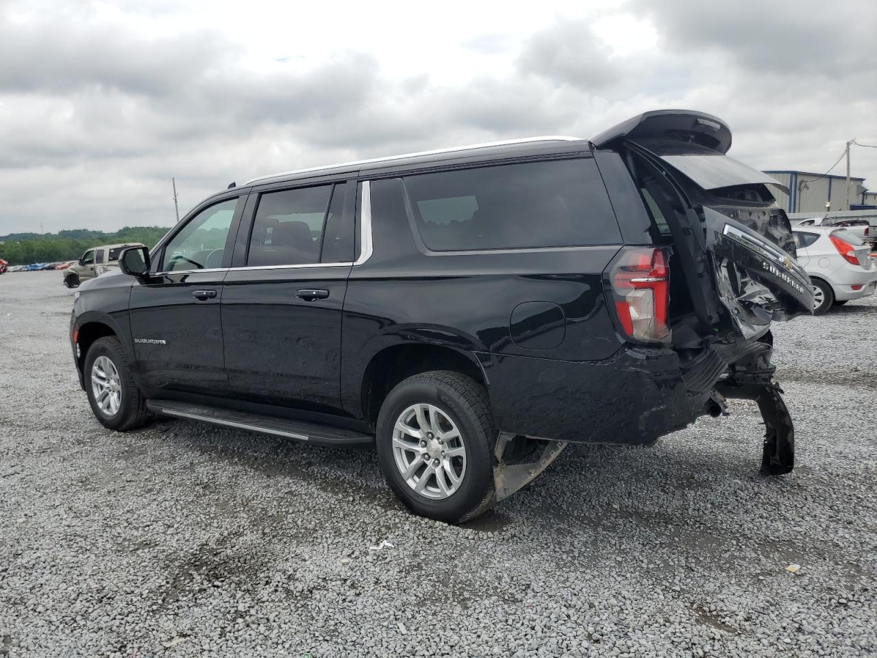 2022 CHEVROLET SUBURBAN C1500 LT VIN:1GNSCCKD2NR241845