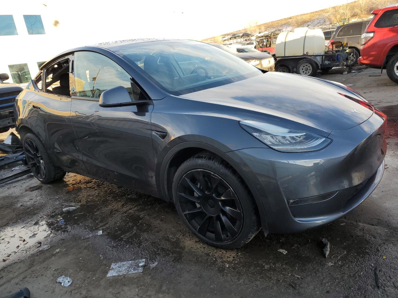 2022 TESLA MODEL Y  VIN:7SAYGDEE8NF370733