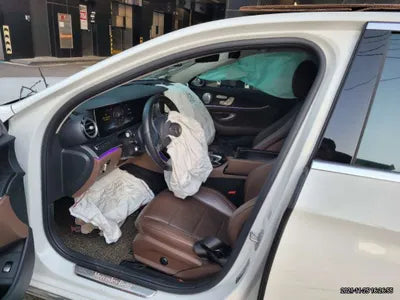 2016 Mercedes-Benz E 300 WDDZF4KB9HA108365 VIN:WDDZF4KB9HA108365