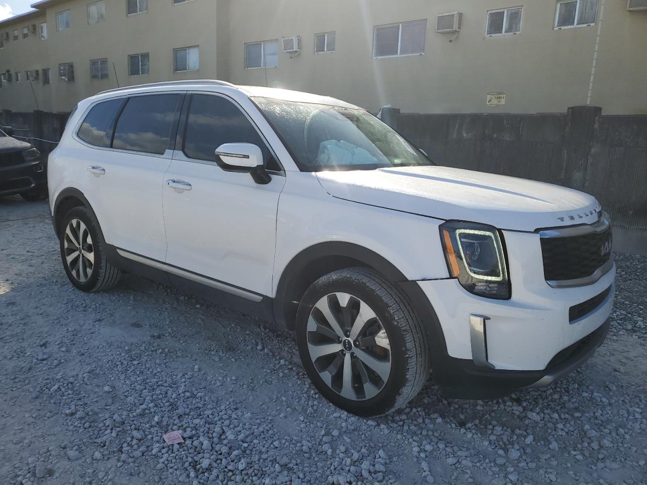 2022 KIA TELLURIDE S VIN:5XYP64HC5NG235207