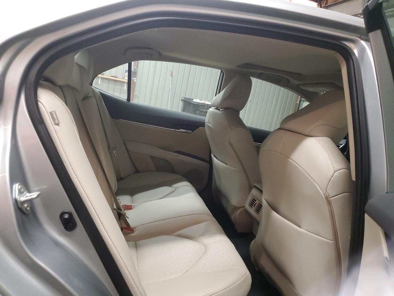 2022 TOYOTA CAMRY XLE VIN:4T1F31AK2NU041183