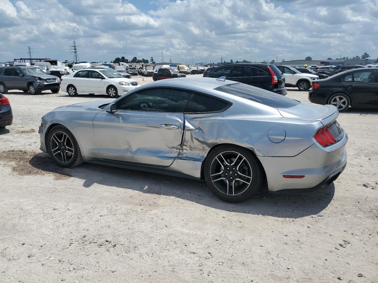 2022 FORD MUSTANG  VIN:1FA6P8TH5N5100326