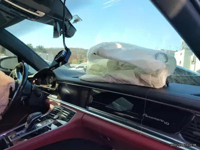 2020 Porsche Panamera VIN: