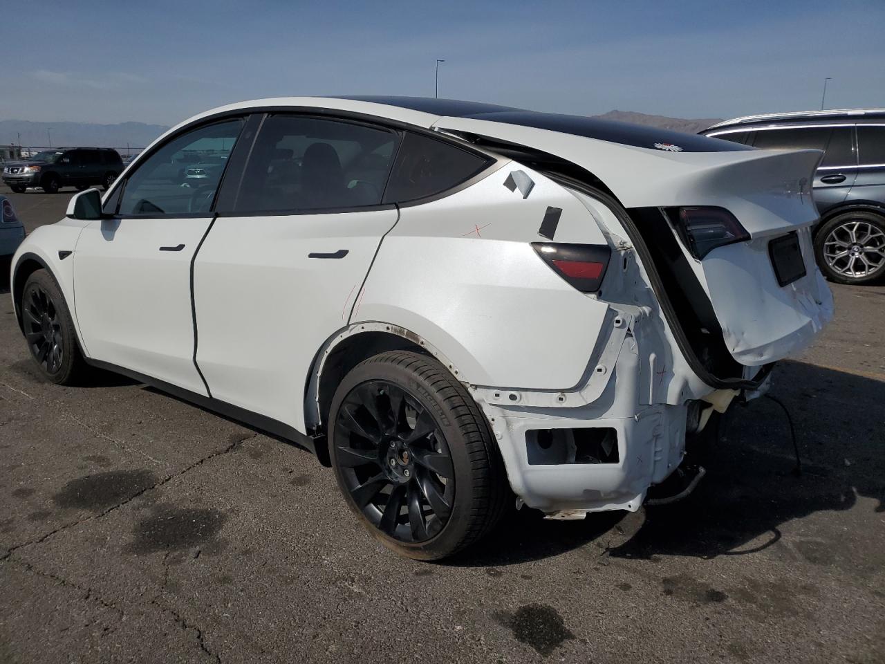 2022 TESLA MODEL Y  VIN:7SAYGDEE4NF379509