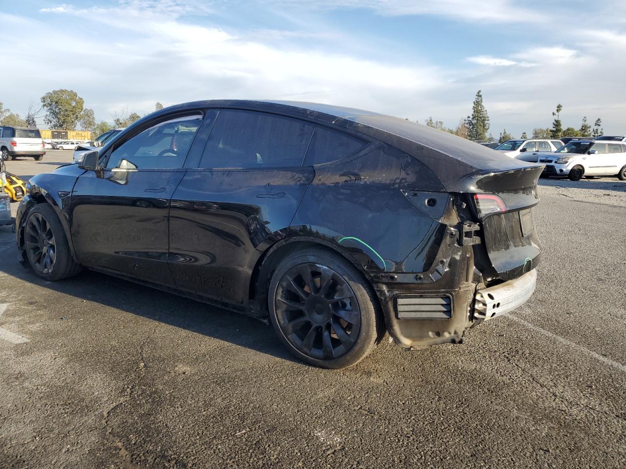 2023 TESLA MODEL Y  VIN:7SAYGDEF6PF635595