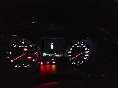 2016 Kia Carnival VIN: