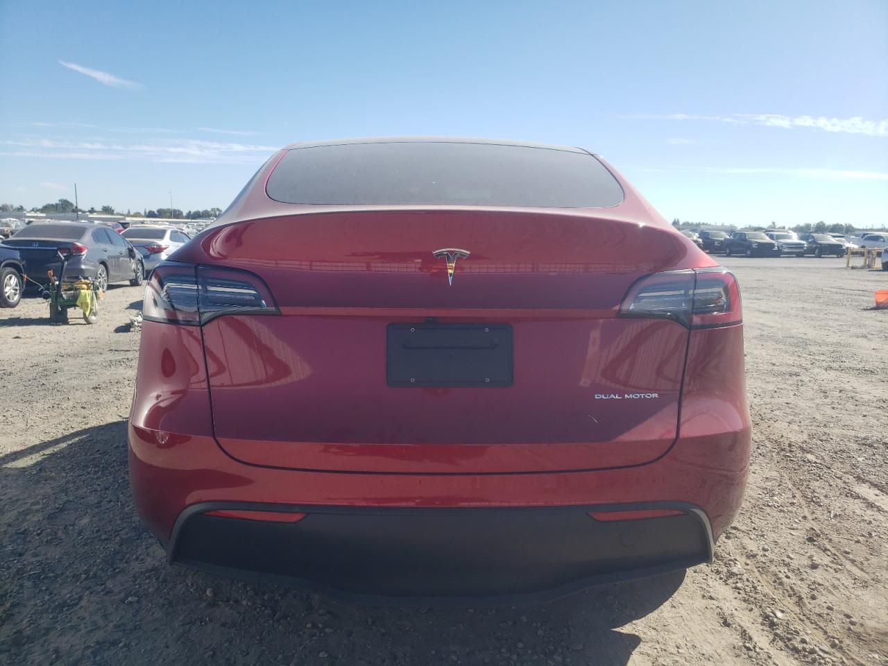 2024 TESLA MODEL Y  VIN:7SAYGDEE2RF041595