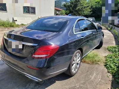 2016 Mercedes-Benz E 220 WDDHF0AB1GB273101 VIN:WDDHF0AB1GB273101