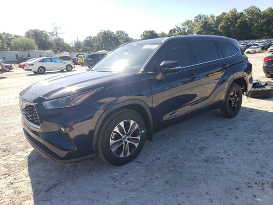 2022 TOYOTA HIGHLANDER XLE VIN:5TDGZRAH2NS130251