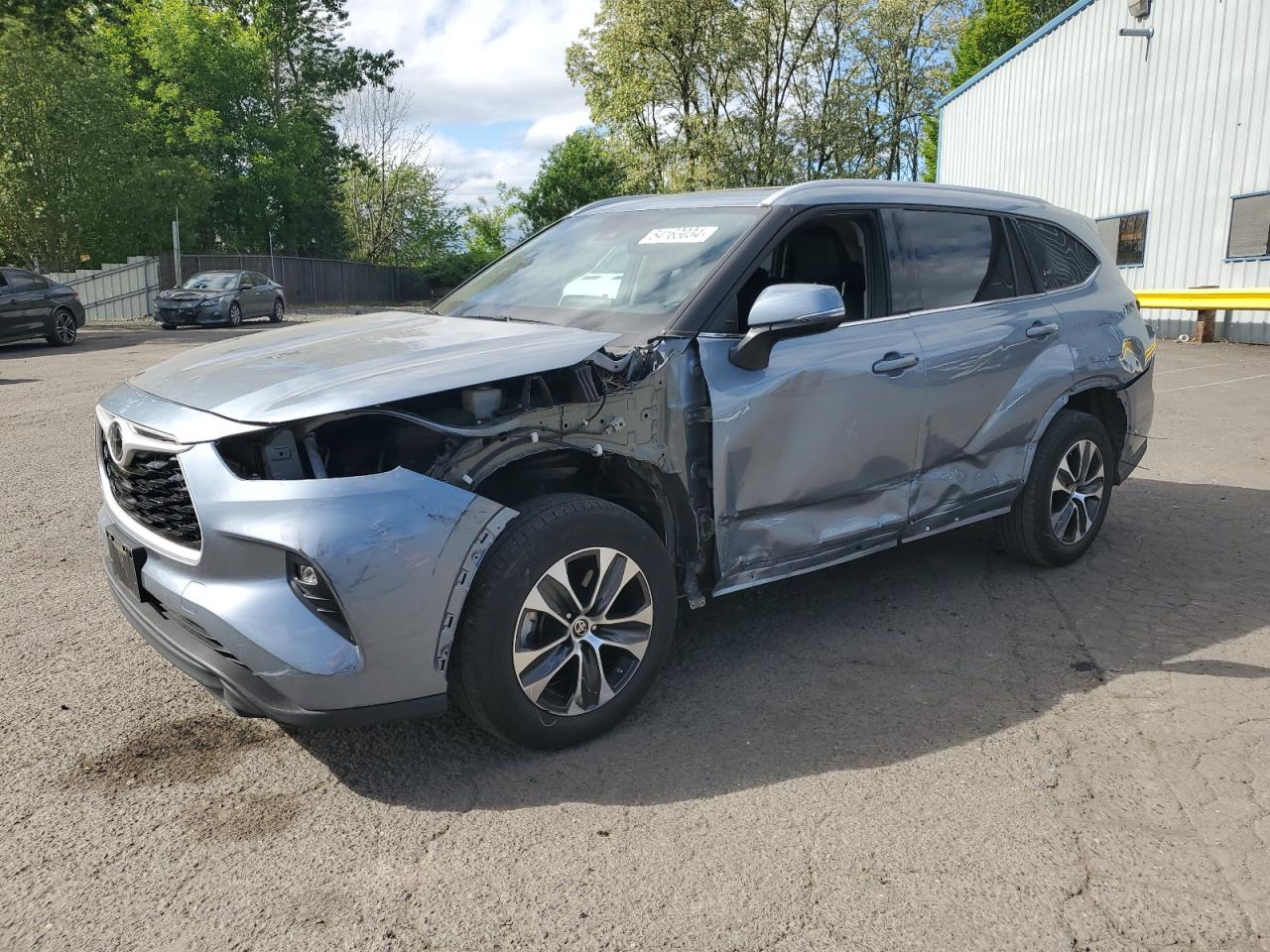 2022 TOYOTA HIGHLANDER XLE VIN:5TDGZRBH7NS179623