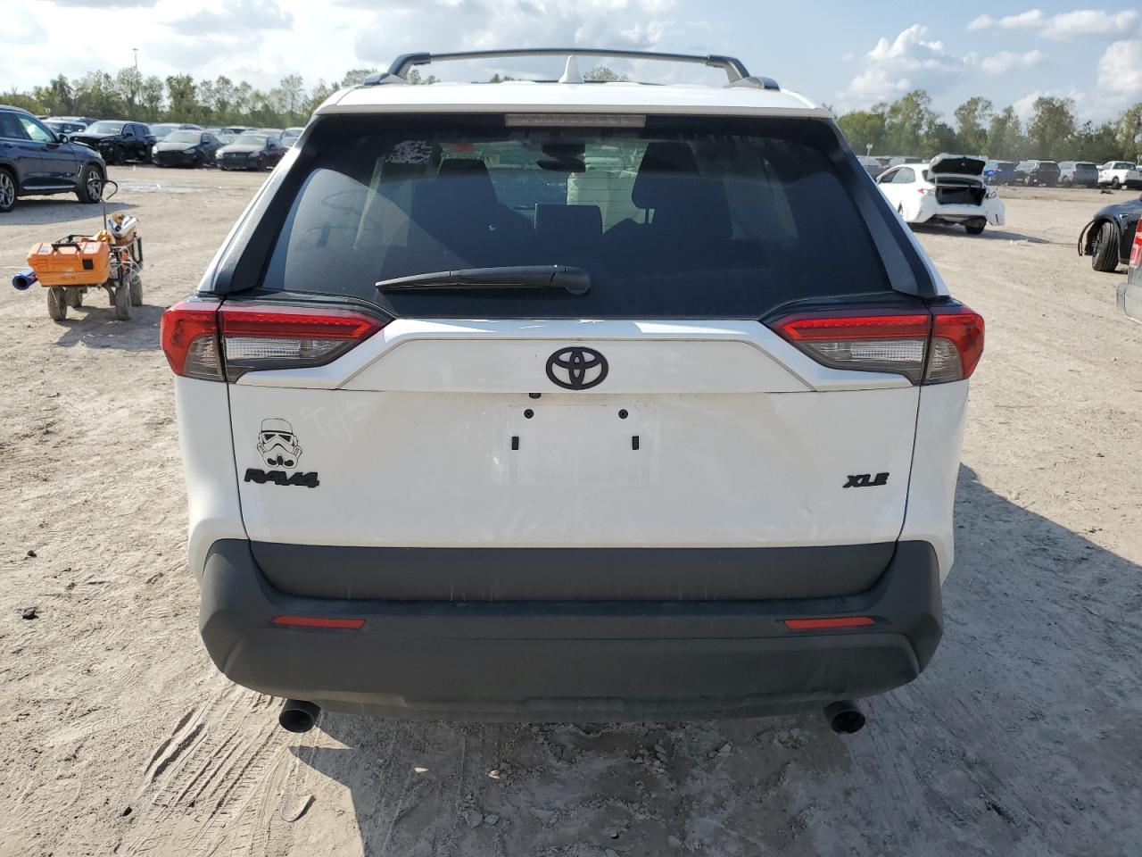 2024 TOYOTA RAV4 XLE VIN:2T3W1RFV2RW347160
