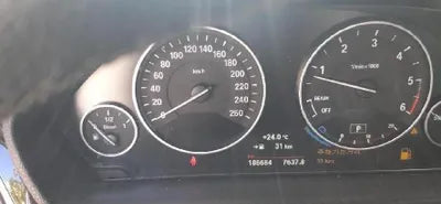 2016 BMW 320 WBA8C5102GK642141 VIN:WBA8C5102GK642141