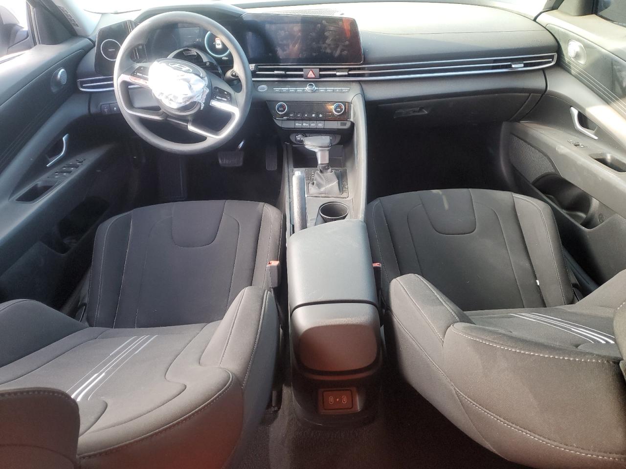 2024 HYUNDAI ELANTRA SEL VIN:KMHLM4DG9RU776595