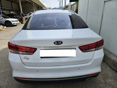 2016 Kia K5 KNAGU416BGA003818 VIN:KNAGU416BGA003818