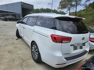 2017 Kia Carnival VIN: