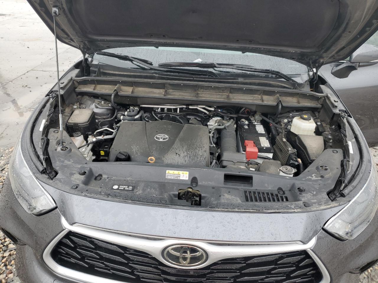 2022 TOYOTA HIGHLANDER XLE VIN:5TDGZRBH4NS227658