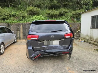 2015 Kia Carnival VIN: